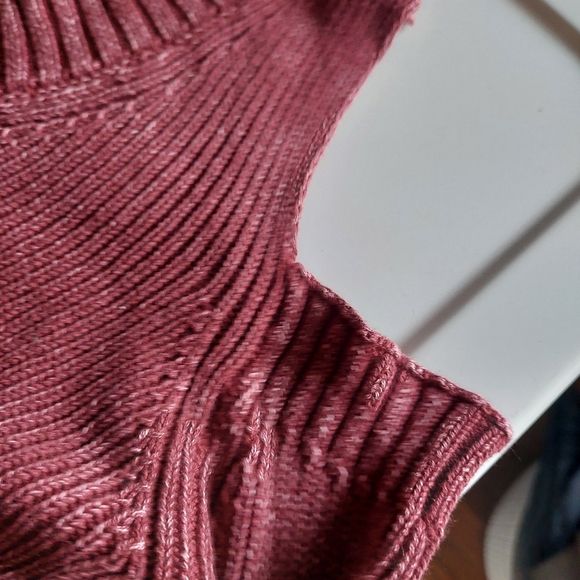 Sweater - Picture 8 of 11